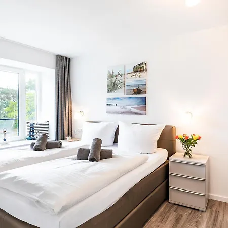 Prora - Meerblick, Balkon, E-ladesaeule Und Strandkorb Am - Küstenliebe * Binz