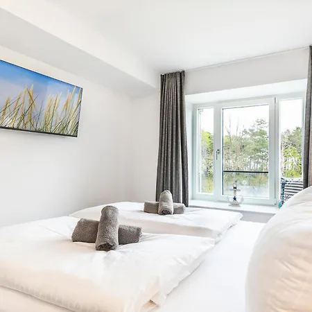 Prora - Meerblick, Balkon, E-ladesaeule Und Strandkorb Am - Küstenliebe Apartment *